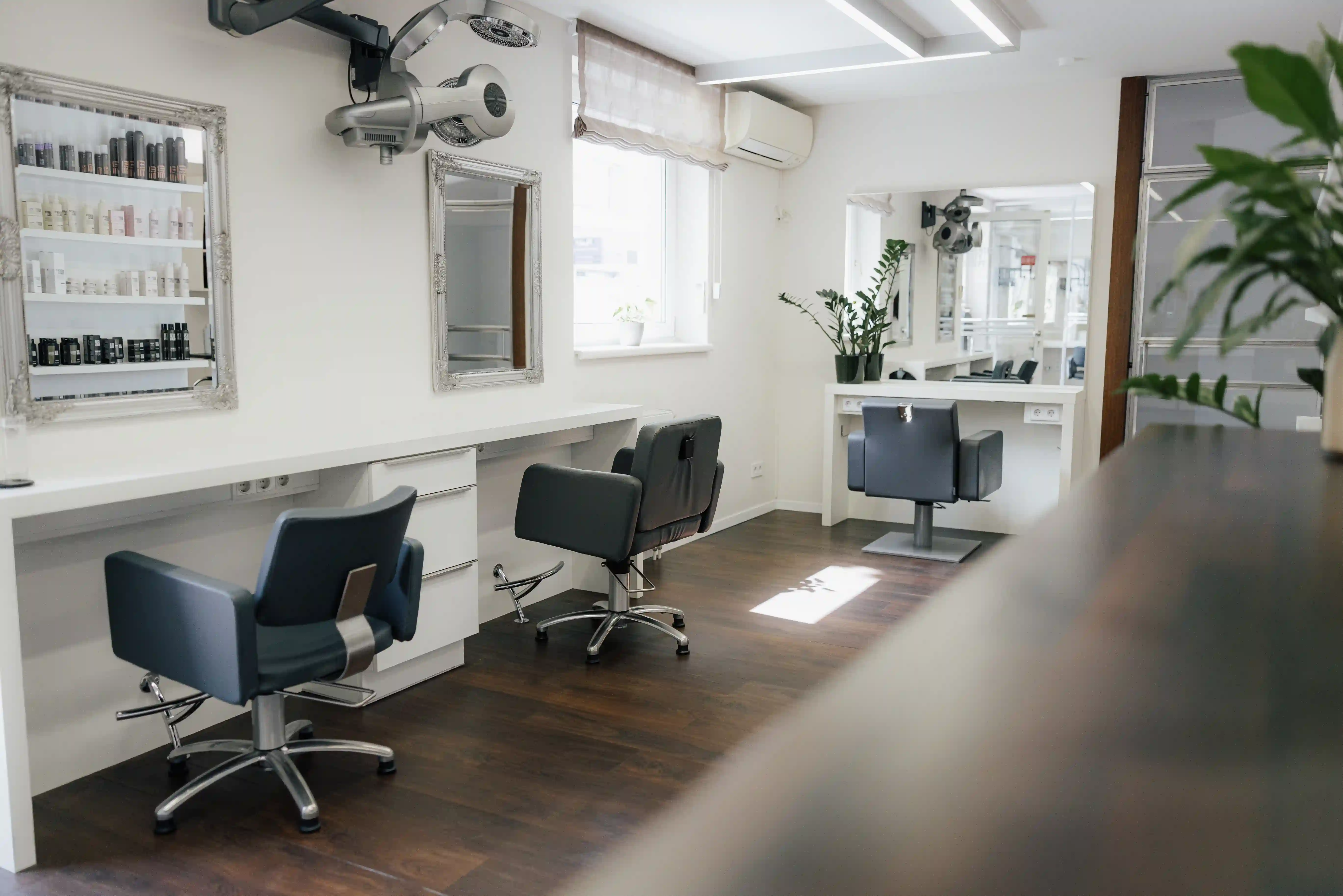 Innenansicht Friseursalon Goldinger Wien 1130